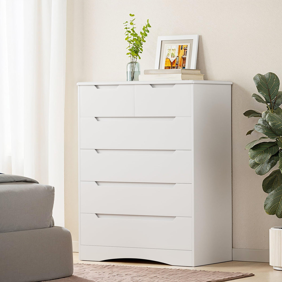 White 6 Drawer Dresser I672